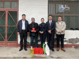 寒冬送暖，情滿心間 ——山東大正物業(yè)服務(wù)集團(tuán)黨支部春節(jié)慰問困難員工(2)466.png