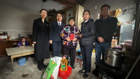 寒冬送暖，情滿心間 ——山東大正物業(yè)服務(wù)集團(tuán)黨支部春節(jié)慰問困難員工(2)468.png