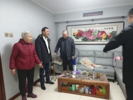 寒冬送暖，情滿心間 ——山東大正物業(yè)服務(wù)集團(tuán)黨支部春節(jié)慰問困難員工(2)565.png